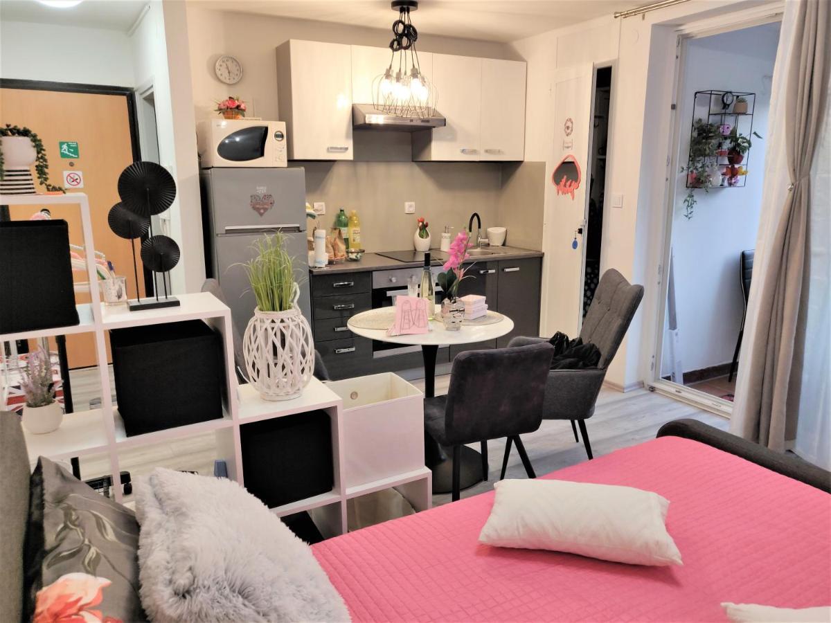 Apartments Mary & Free Parking Rovinj Ngoại thất bức ảnh