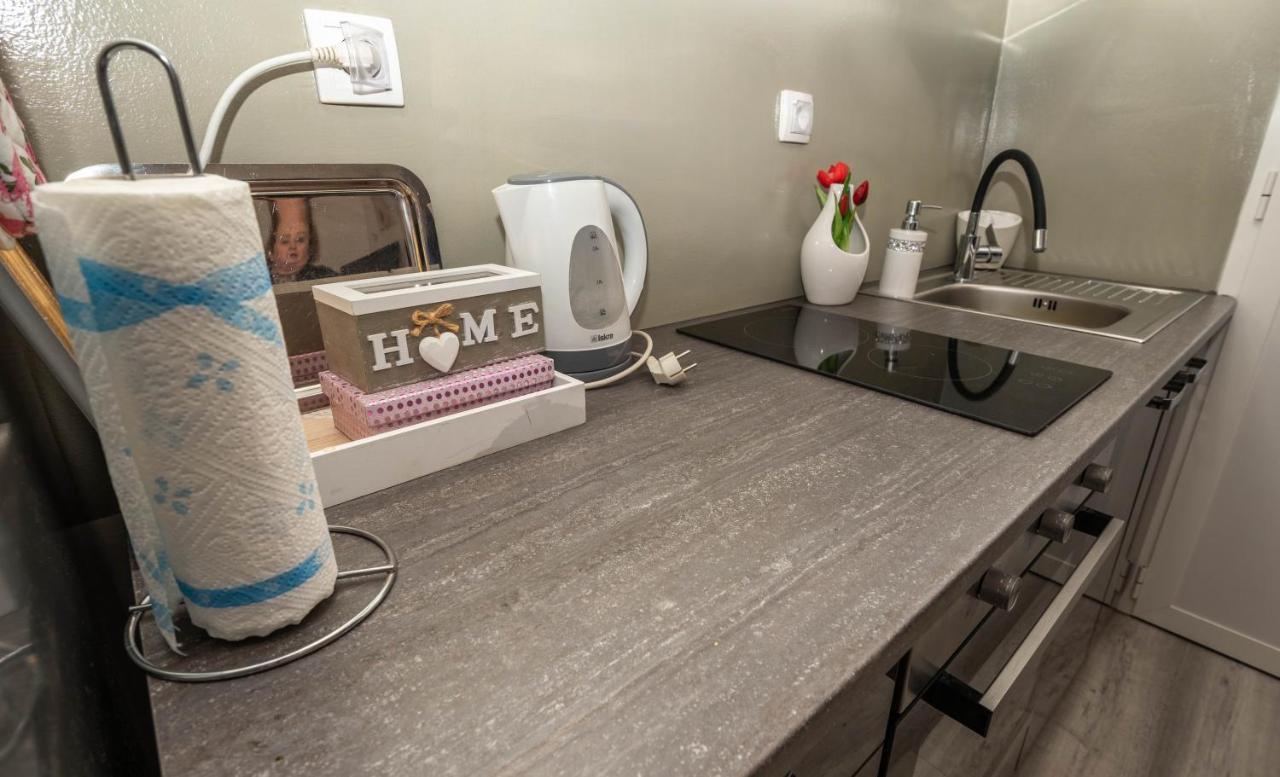 Apartments Mary & Free Parking Rovinj Ngoại thất bức ảnh