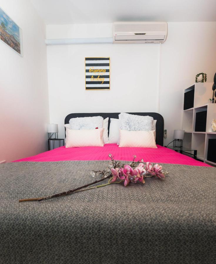 Apartments Mary & Free Parking Rovinj Ngoại thất bức ảnh