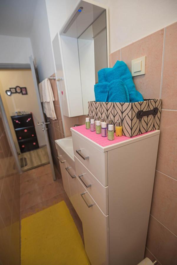 Apartments Mary & Free Parking Rovinj Ngoại thất bức ảnh